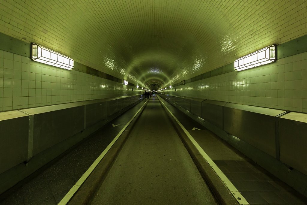 Alter Elbtunnel Hamburg Hafen 